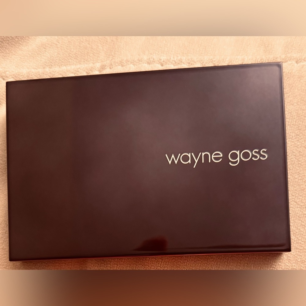 Wayne Goss The Radiant Boosting Face Palette- Bronze and Sculpt - Satin Bronze